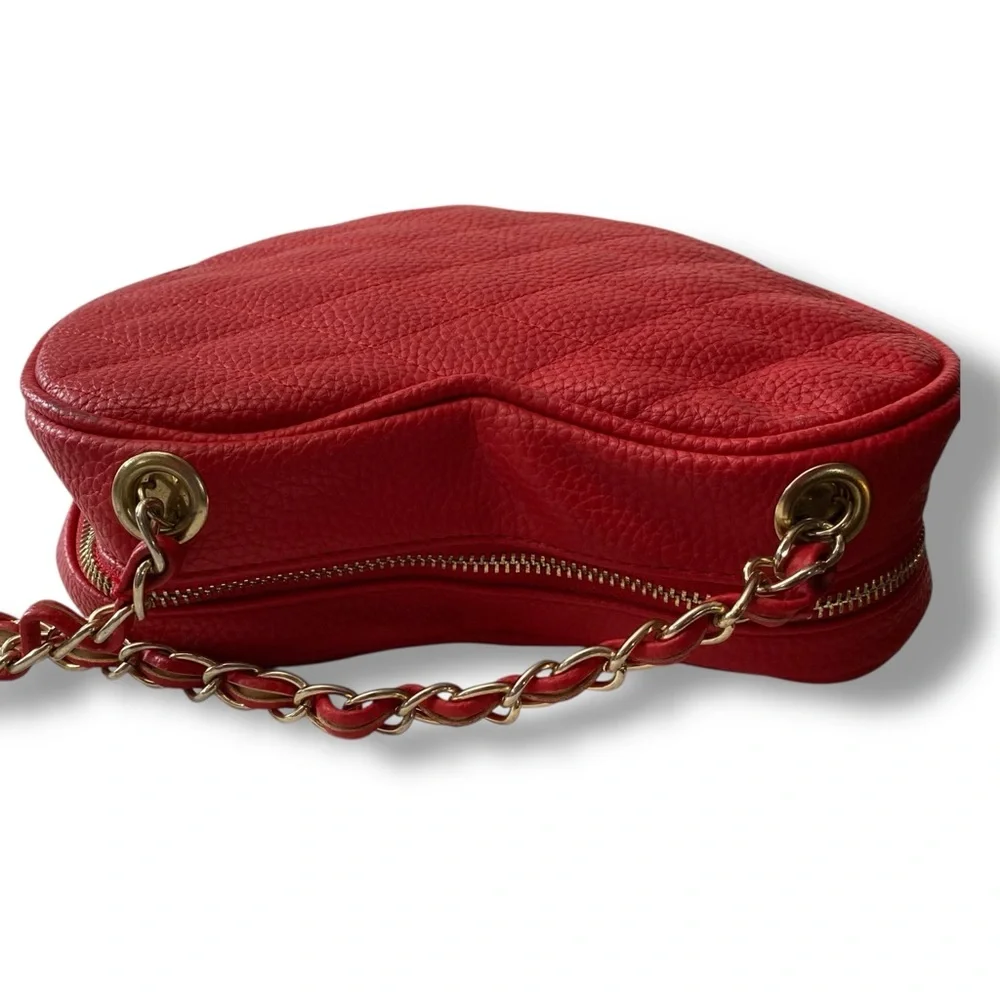 Justfab Vintage Y2K Quilted Pebbled Leather Red Heart Crossbody Bag